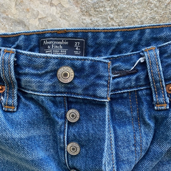 Wide leg and we’re coming in Fitch jeans size 27 - Picture 2 of 4